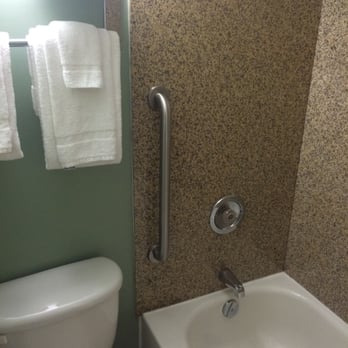 Quality Inn Halifax Airport - bathroom - Hotels Near Me - Goffs, Nova Scotia