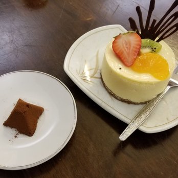 Tiny Pyramid - Tiny Pyramid and Chocolate Lilikoi cream cheese - Cafes Near Me - Honolulu, Hawaii Tiny Pyramid - Tiny Pyramid and Chocolate Lilikoi cream cheese - Cafes Near Me - Honolulu, Hawaii