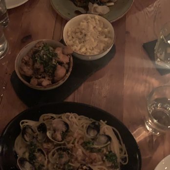 Firefly - Manila Clams Linguini, side of crispy cauliflower, side of mac and cheese, Braised Beef Short Ribs. - New American Near Me - Studio City, California