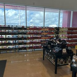 Mega - Wine and processed meat section