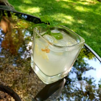 Copper Fox Distillery - Pirate Lemonade - Distilleries Near Me - Sperryville, Virginia
