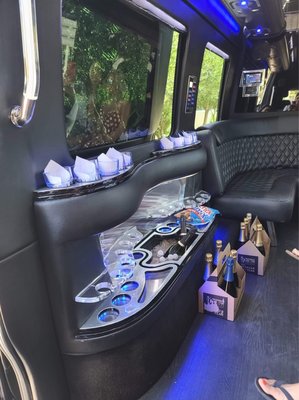 Beau Wine Tours & Charter Services by null