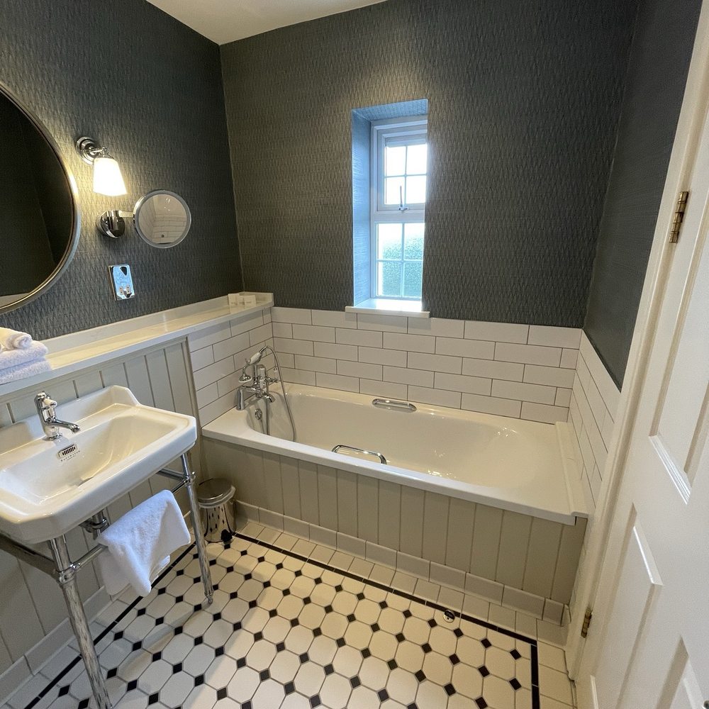 Ballygarry House Hotel - Bathroom - Hotels Near Me - Tralee, Kentucky