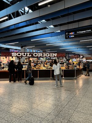 Melbourne Airport by null