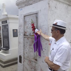 Le Monde Creole - Bill K. telling the history of Vodou