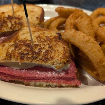 Magnolia Diner - Reuben with onion rings - Diners Near Me - Magnolia, Texas Magnolia Diner - Reuben with onion rings - Diners Near Me - Magnolia, Texas