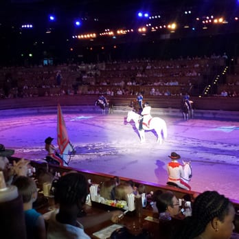Dolly Parton's Stampede - Performing Arts Near Me - Pigeon Forge, Tennessee