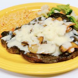 Potrillo's Mexican Grill - Steak con Papas