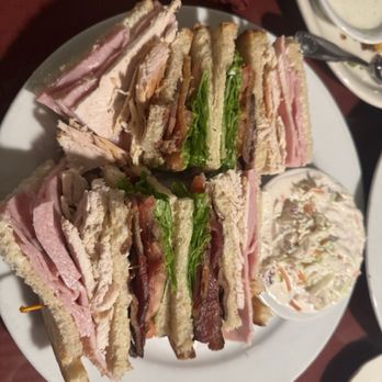 Harry's Plaza Cafe - da club sandwich - American Near Me - Santa Barbara, California Harry's Plaza Cafe - da club sandwich - American Near Me - Santa Barbara, California