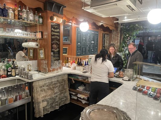 Bar Suzette by null