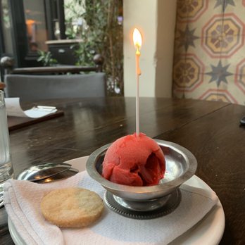 AOC - Cocktail Bars Near Me - Los Angeles, California