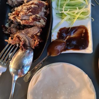 Hao Hao - Canard croustillant et ses crêpes - Chinese Near Me - Paris, 75 Hao Hao - Canard croustillant et ses crêpes - Chinese Near Me - Paris, 75