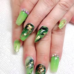La Fleur Nail Spa - Nails by Bee