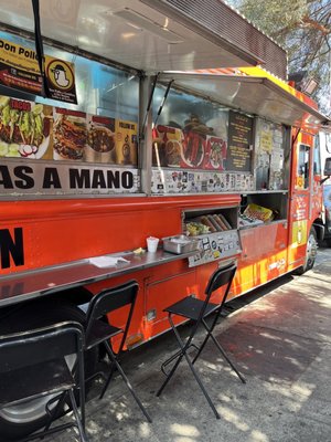 Don Pollon Food Truck Tacos, Bbq Ribs & Birria by null