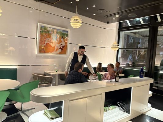 L’Atelier de Joël Robuchon by null