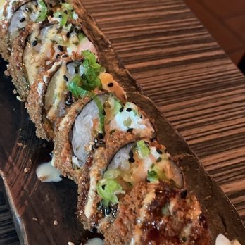 Yamu Thai Japanese Restaurant - Crunchy Salmon Roll - Sushi Bars Near Me - Pompano Beach, Florida