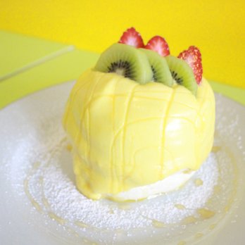 Cloud Nine Cafe Hawaii - Lilikoi souffle pancake ($12.49+tax) - Desserts Near Me - Honolulu, Hawaii