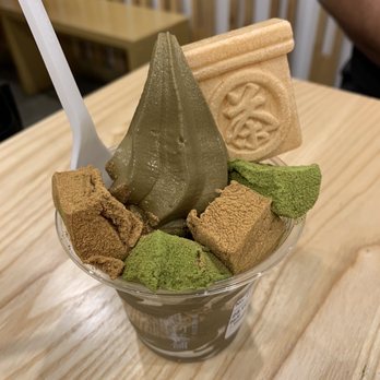 tsujiri - Hojicha Warabimochi parfait (with no red bean) - Ice Cream & Frozen Yogurt Near Me - Auckland, AUK tsujiri - Hojicha Warabimochi parfait (with no red bean) - Ice Cream & Frozen Yogurt Near Me - Auckland, AUK