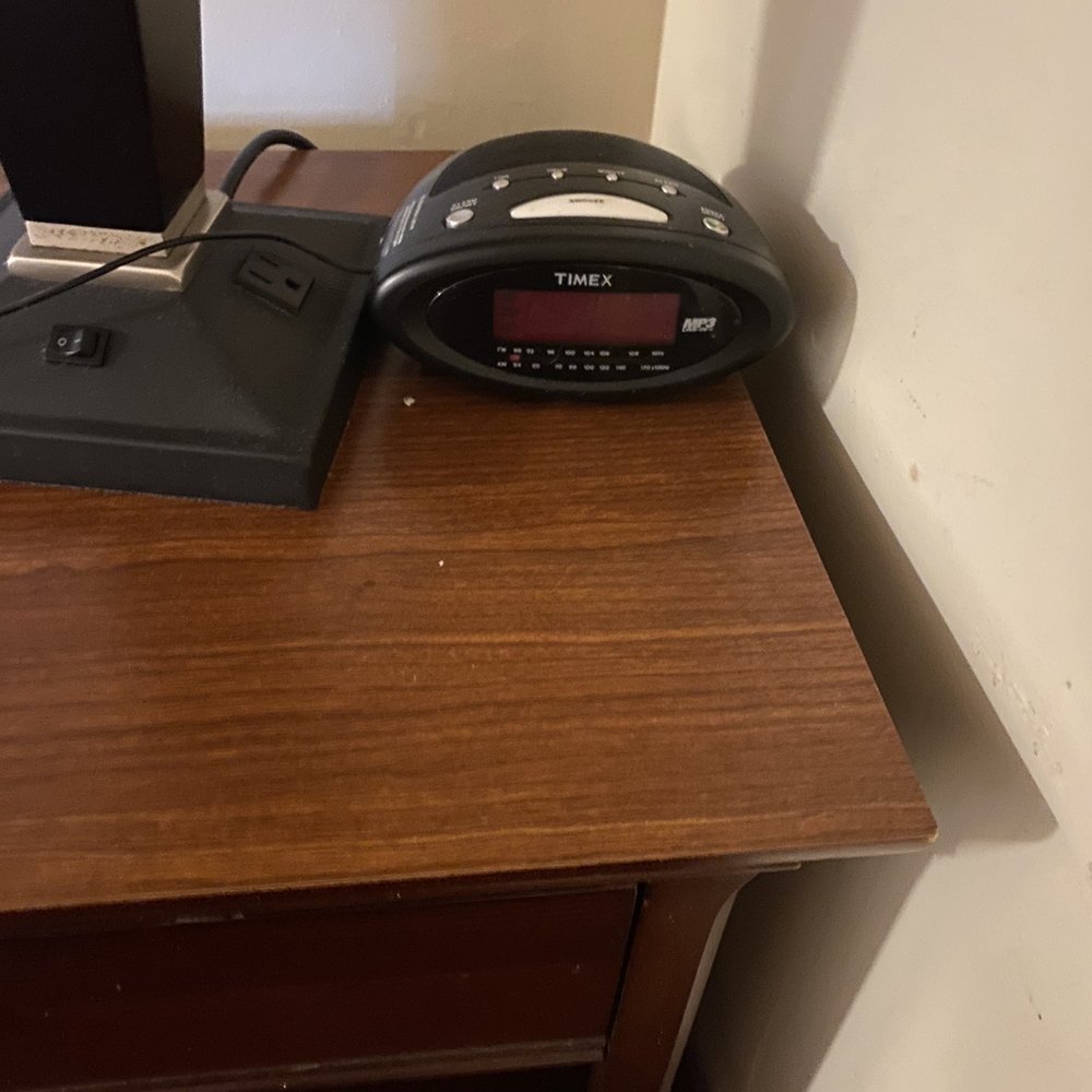 Chula Vista Inn - Alarm clock not even plugged in - Hotels Near Me - Chula Vista, California Chula Vista Inn - Alarm clock not even plugged in - Hotels Near Me - Chula Vista, California