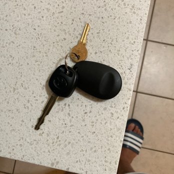 Yellowstone Keys - Key copy (back) - Keys & Locksmiths Near Me - San Fernando, California Yellowstone Keys - Key copy (back) - Keys & Locksmiths Near Me - San Fernando, California