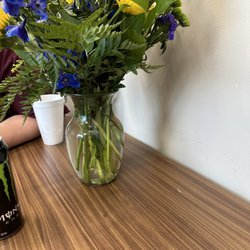 The Flower Shoppe of New Albany - Flowers from New Albany flower shoppe