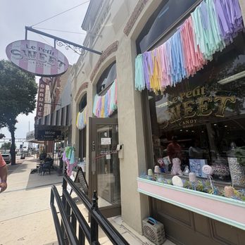 Le Petit Sweet - Candy Stores Near Me - New Braunfels, Texas Le Petit Sweet - Candy Stores Near Me - New Braunfels, Texas