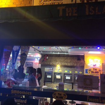 The Island Frozen Drinks - Outside view - Desserts Near Me - St. Louis, Missouri