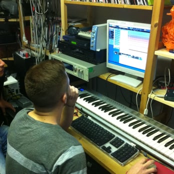 The Recording Workshop - Recording & Rehearsal Studios Near Me - London, XGL