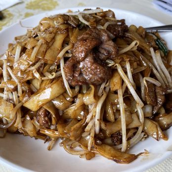 Kitchen Of Alameda - Chow Fun with Beef at Kitchen of Alameda in Alameda. - Chinese Near Me - Alameda, California