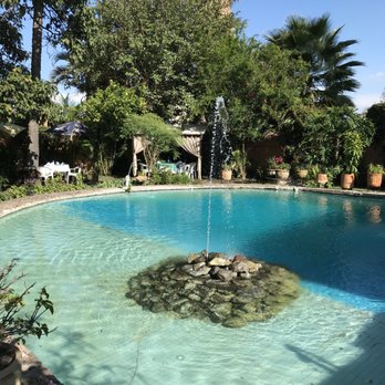 Yves - Atmosphere - Steakhouses Near Me - Ajijic, JAL Yves - Atmosphere - Steakhouses Near Me - Ajijic, JAL