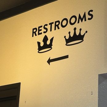 Round Table Pizza - King and queen restrooms of course - Pizza Near Me - Morro Bay, California Round Table Pizza - King and queen restrooms of course - Pizza Near Me - Morro Bay, California