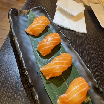 Kamiko Sushi Bar - Salmon nigiri - Sushi Bars Near Me - Doral, Florida