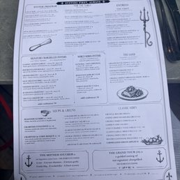 Great happy hour, outdoor seating on St Charles Great happy hour, outdoor seating on St Charles