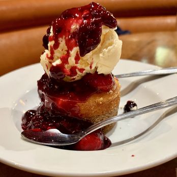 Shakers - Butter cake - Diners Near Me - South Pasadena, California