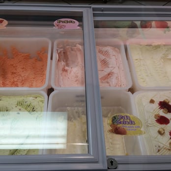 La Michoacana Premium - So many flavors to choose from, that we got dizzy.. haha - Ice Cream & Frozen Yogurt Near Me - Jurupa Valley, California