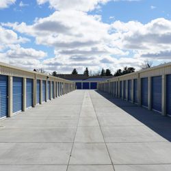 Pyramid Self Storage - Wide avenues for large trucks & trailers