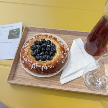 Komakase Coffee - Walk-in, Koma set: Gesha Village with Jasmine custard blueberry brioche - Pop-Up Restaurants Near Me - San Francisco, California Komakase Coffee - Walk-in, Koma set: Gesha Village with Jasmine custard blueberry brioche - Pop-Up Restaurants Near Me - San Francisco, California