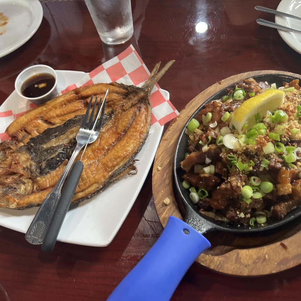 Hong Ning Restaurant - Daing na Bangus (left) - Filipino Near Me - Carol Stream, Illinois Hong Ning Restaurant - Daing na Bangus (left) - Filipino Near Me - Carol Stream, Illinois