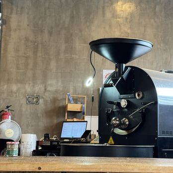 Smoky Hollow Roasters - Coffee Roasteries Near Me - El Segundo, California
