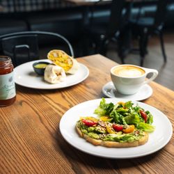 Unravel Coffee Steamboat - Unravel Coffee at Gravity Haus Steamboat