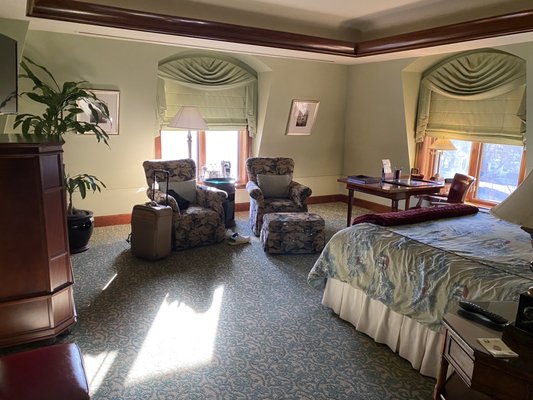 The Rose Hotel by null