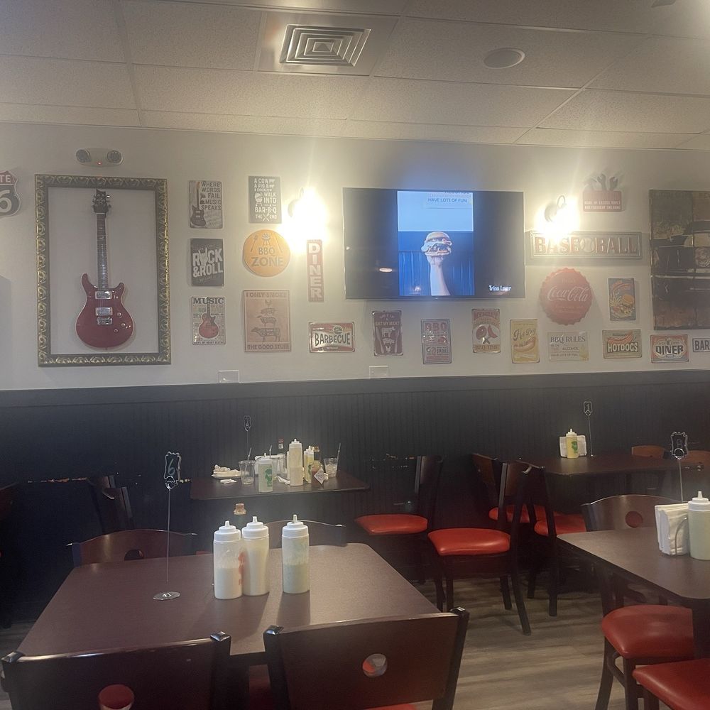 Trino - inside tamarac location - Burgers Near Me - Coral Springs , Florida Trino - inside tamarac location - Burgers Near Me - Coral Springs , Florida
