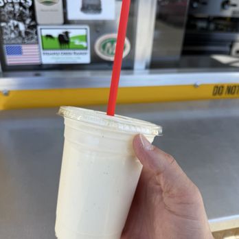 DaBurger - Vanilla shake - Burgers Near Me - Alameda, California DaBurger - Vanilla shake - Burgers Near Me - Alameda, California