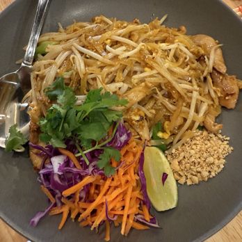 Ari's Thai Eatery - Thai Near Me - Azusa, California Ari's Thai Eatery - Thai Near Me - Azusa, California