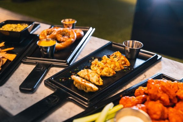 Five Iron Golf by null