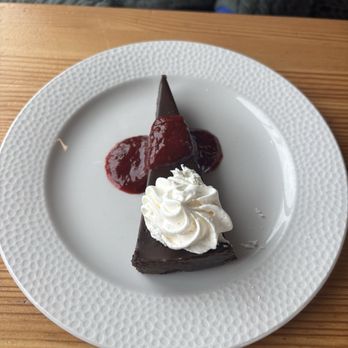 Maynard's - Flourless Chocolate Tort - New American Near Me - Silverdale, Washington