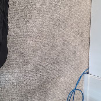 Lava Steemer - Before closet walkway. - Carpet Cleaning Near Me - San Mateo, California