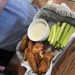 Committed Pig Dry Rub Wings
