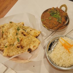 Himalayan Fusion - Garlic naan, Kadai lamb, and basmati rice