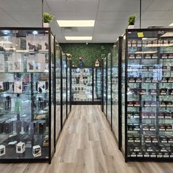 Experience pure satisfaction - sleek and sophisticated vaporizers designed to deliver smooth, flavorful clouds with every inhale.
